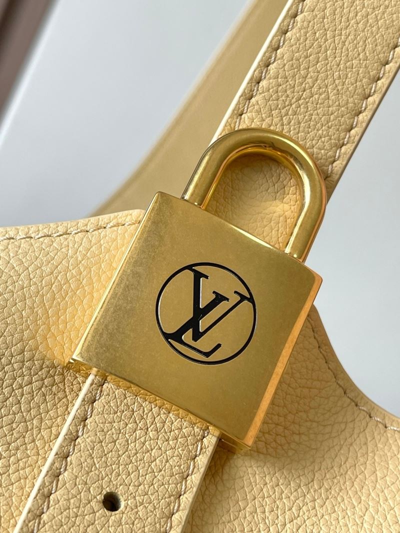 Louis Vuitton Hobo Bags